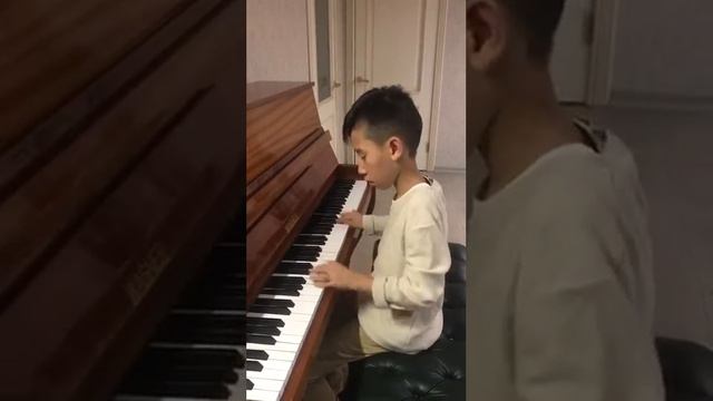 Нурали Бейсекожа "Цветущий сад". Nurali Beisekozha "Blooming Garden" смотреть онлайн