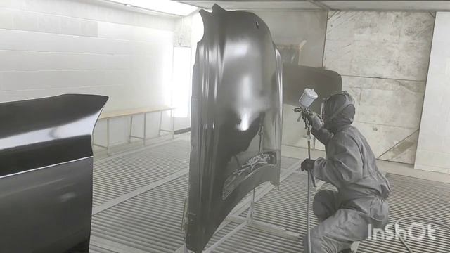 нанесение черной базы IWATA LS 400 1.4 HD смотреть онлайн