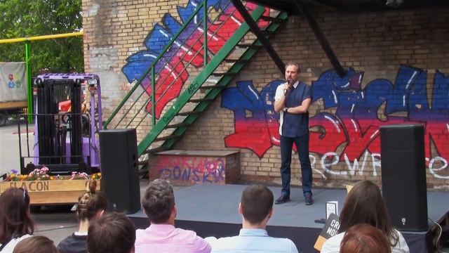 Николай Матушевский / лекция CreativeMornings / дизайн-завод FLACON смотреть онлайн