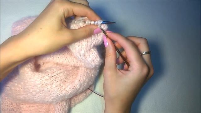 Как связать спицами просторный свитер с открытым плечом. Пряжа Гемма распродана. Бесплатный МК смотреть онлайн