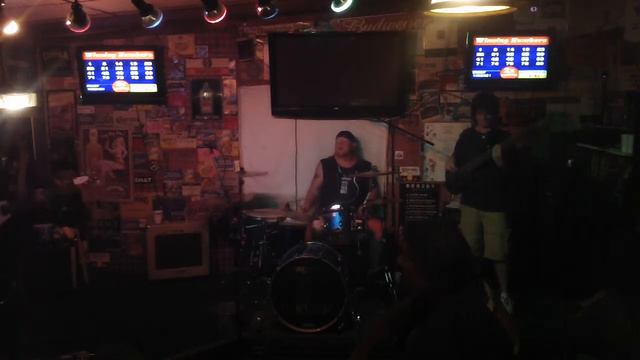 " Europa " performed at John "MIGHTY" McKnight's Wednesday open jam at Niks смотреть онлайн