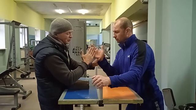 Армрестлинг. Как победить любого в борьбе на руках. Урок 1. смотреть онлайн