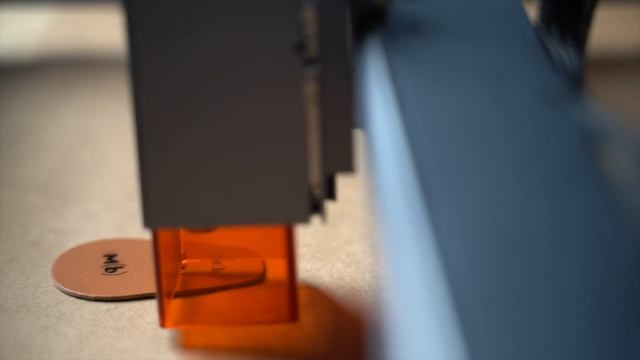 The Nicest Laser Engraver This Year? The xTool D1 Review смотреть онлайн