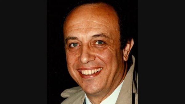 LEO NUCCI SINGS  " INCANTESIMO "