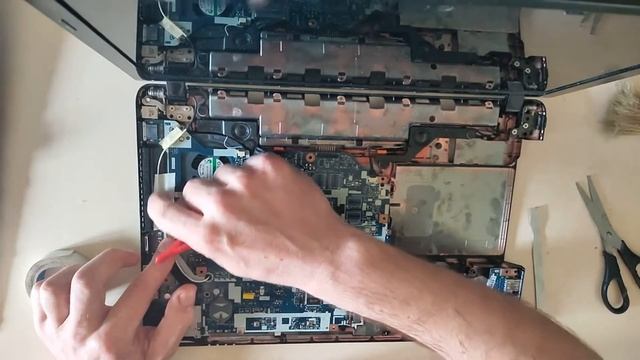 Разборка ноутбука Acer Aspire E1 531 смотреть онлайн