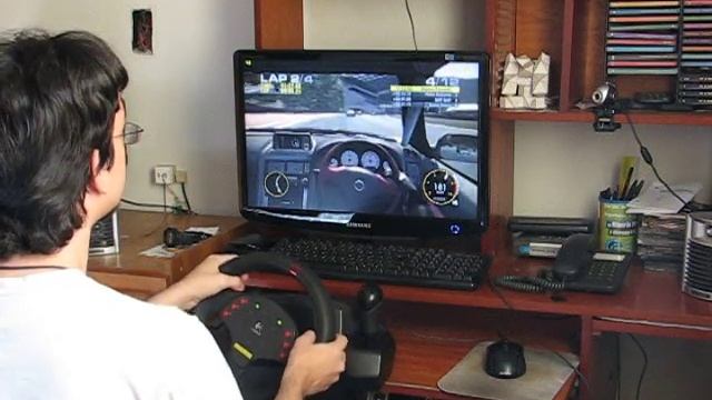 Race Driver GRID + Logitech MOMO Racing смотреть онлайн