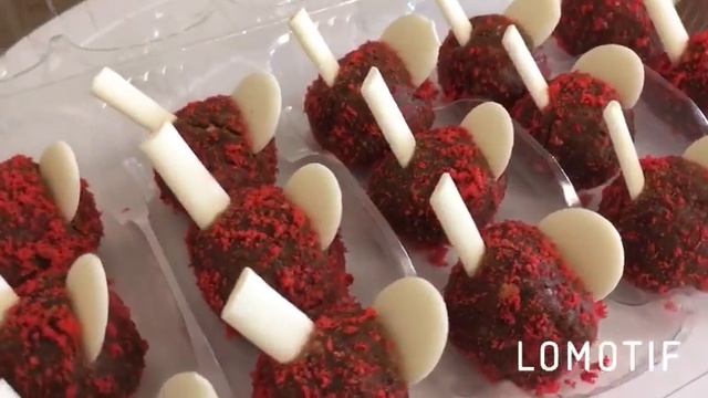 Миндальные шарики с белым шоколадом смотреть онлайн