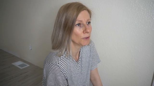 BEDROOM PAINTING | refinishing the dresser | chatty vlog | bedroom makeover смотреть онлайн