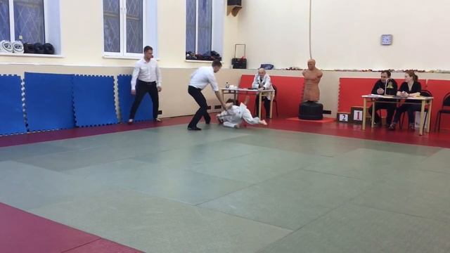 Новогодний турнир выталкивание/скручивание смотреть онлайн