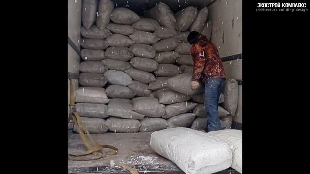 Дом в лесу из ЛСТК. Разгрузка эковаты