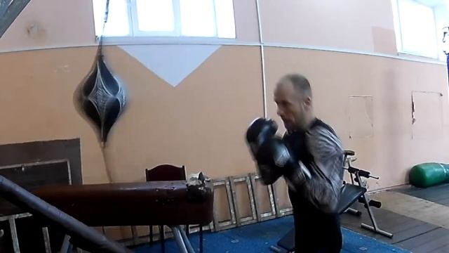 Боксерская груша на растяжке смотреть онлайн