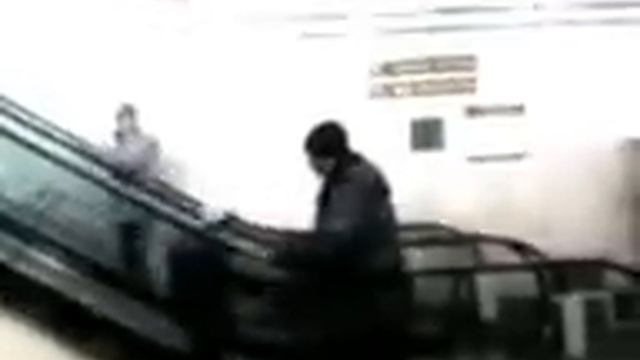 пьяный против шерсти на ж.д вокзале в омске смотреть онлайн