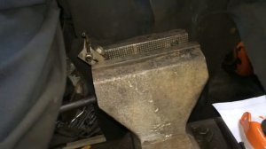 Снятие и установка масляных форсунок на Рено Лагуна 2 + чертеж