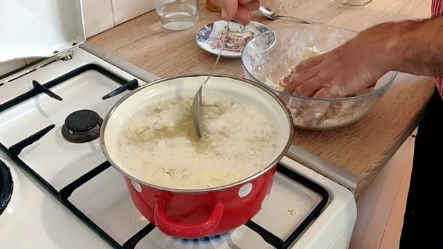 Быстро и просто. Вася готовит затырку по старому рецепту. смотреть онлайн