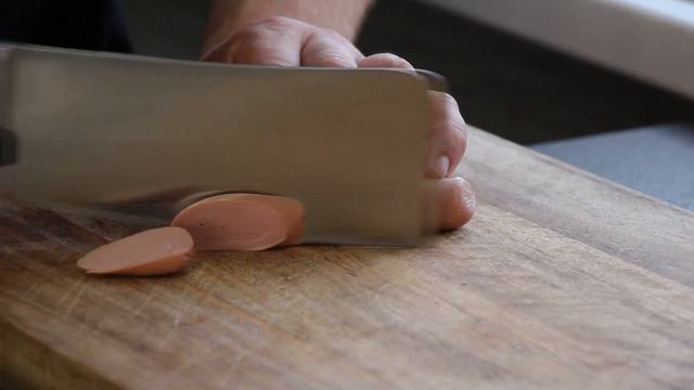 А теперь по-настоящему ВКУСНЫЙ РЕЦЕПТ СОСИСОК 2 в 1 Всё гениальное просто! Пробуйте и наслаждайтесь смотреть онлайн