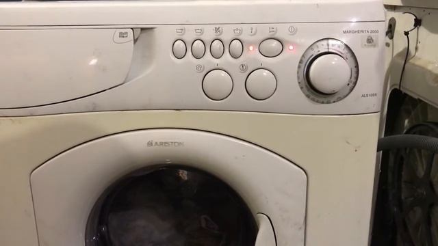 Стиральная машина Аристон как сбросить ошибку жесть прикол юмор. Не судьба. смотреть до конца. смотреть онлайн