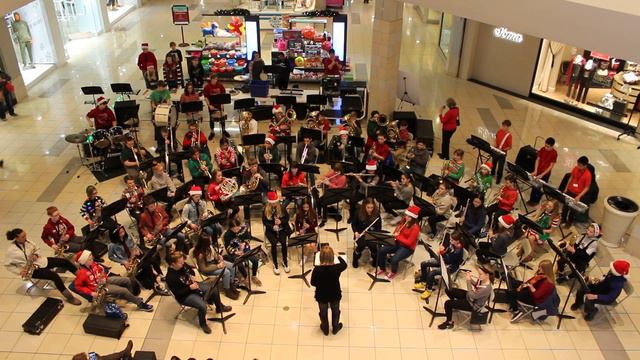 Jingle Bells and Jungle Drums смотреть онлайн