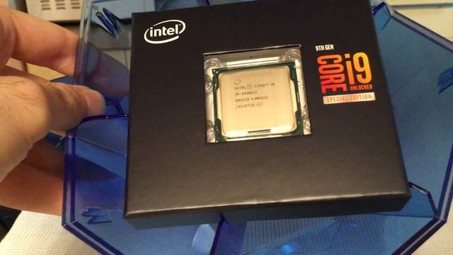 Intel Core i9-9900KS (Detailed Unboxing) смотреть онлайн