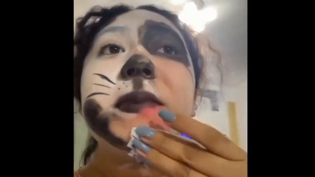 Очень стойкая краска оказалась😂 смотреть онлайн