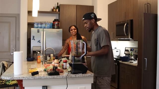 HOOD COOKOFF: MOD VS @Tammaria ⁠⁠ IN A BATTLE OF TACOS ? CHICKEN VS FISH ?? смотреть онлайн