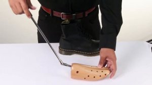 Как растянуть обувь? - винтовая распорка, колодка растяжитель для растяжки обуви