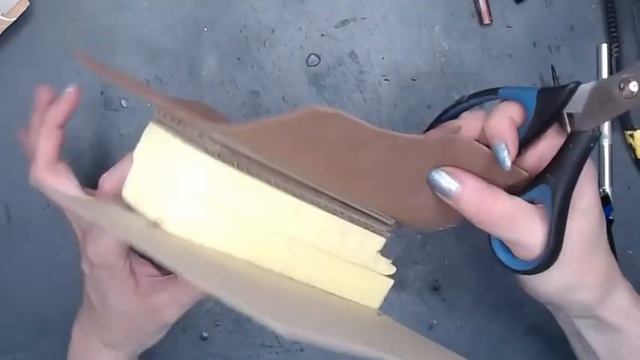 Фактура дерева из фоамирана - мастер-класс Ключница для домового (Фом-арт) смотреть онлайн