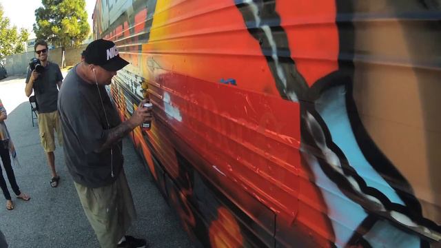 TEKKEN TAG TOURNAMENT 2 + Snoop Dogg Bus: Graffiti by Sket-One -- E3 2012 смотреть онлайн