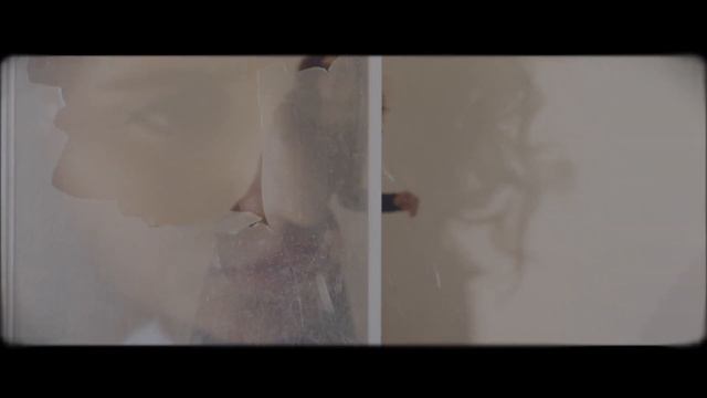 Xenia - Window Pain смотреть онлайн
