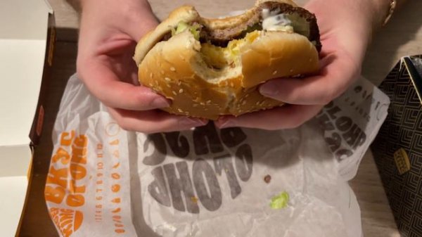 Пробую Ангус по-французски и воппер по-французски в Burger King / новинки в Burger King