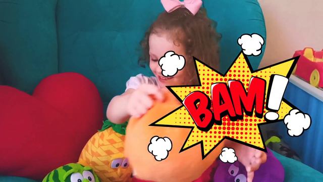 Веселые игрушки овощи и фрукты - Funny toys - Fruits and vegetables come to life смотреть онлайн