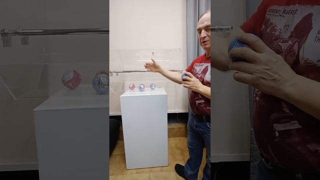 www.attr.ru компания Фан-Тайм - аренда новогодних шаров для лототрона - диаметр 8 см смотреть онлайн
