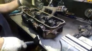 Разборка головки ЯМЗ 236