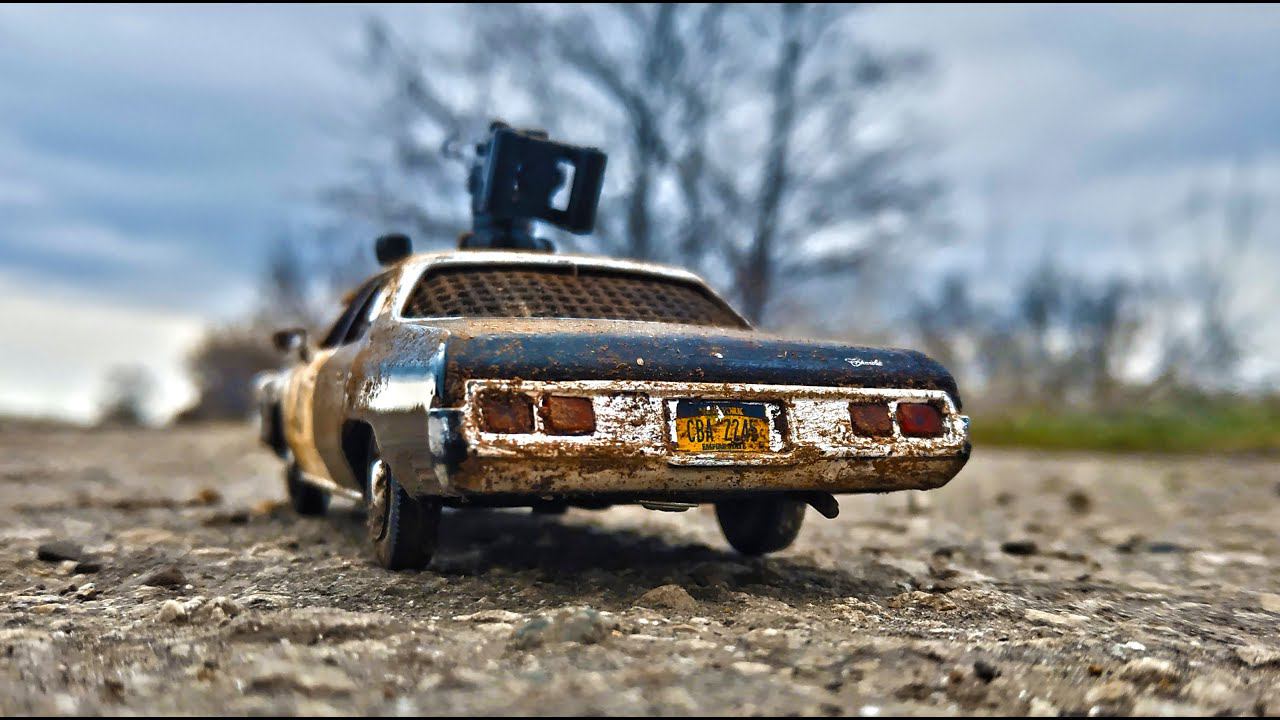 Моделька полицейская машинка для Зомби Апокалипсиса! Тюнинг масштабных моделей! Про машинки! смотреть онлайн