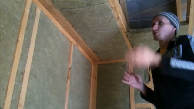 Утепление потолка минеральной ватой. Каркасный дом своими руками.