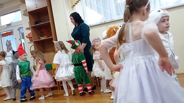 Новогодний утренник Лев Павленко 20 декабря 2022 смотреть онлайн