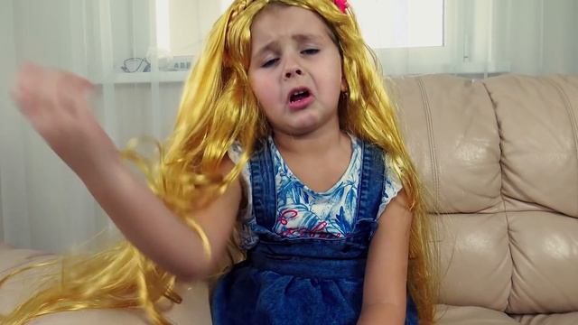 Милана и папа делают причёски и красят волосы смотреть онлайн