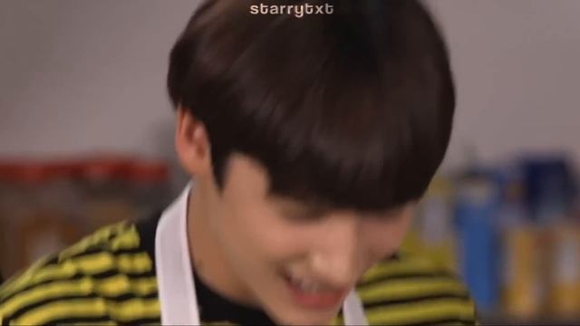 TXT + food = a total mess смотреть онлайн