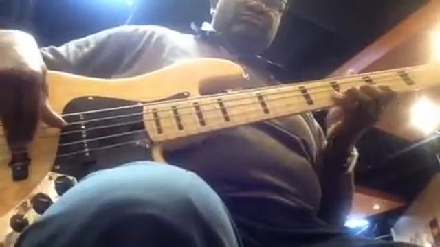 Fender Bassman 500 Amp смотреть онлайн