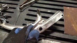 Реставрация каркаса кожаного седла велосипеда. Восстановление старого седла.