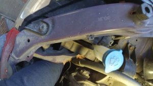 Suzuki SX4 | Замена ремня навесного оборудования и натяжного ролика.