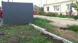 Забор который открывается. Съёмно-открывающаяся секция забора.