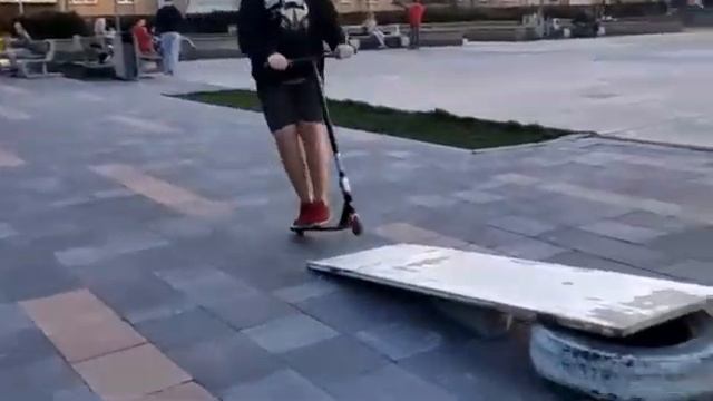 ЭДИТ ОТ ИГОРЬКА (САМОКАТ) (SCOOT) смотреть онлайн