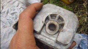 Сильная отдача при заводке бензокосы.