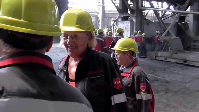 Экскурсия ветеранов на "Запорожсталь" смотреть онлайн