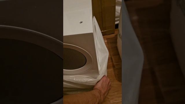 KEF R3 Meta Unboxing смотреть онлайн