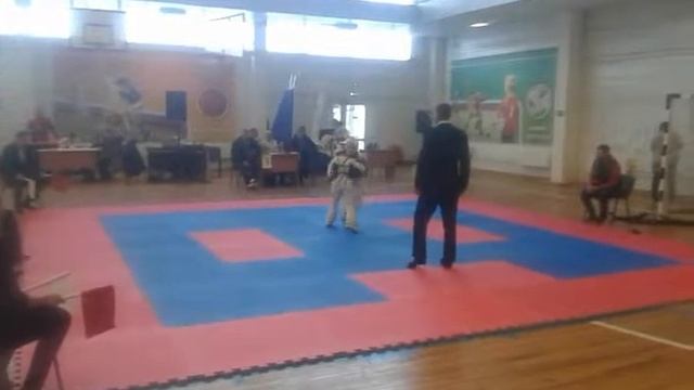 Открытое первенство Кемеровская области по киокусинкай каратэ в Ленинске-кузнецком смотреть онлайн