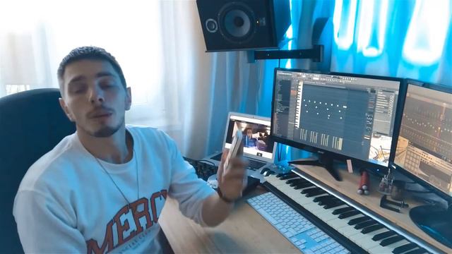 The Chainsmokers x M83 - Midnight City Paris (LAVRAN remake) смотреть онлайн