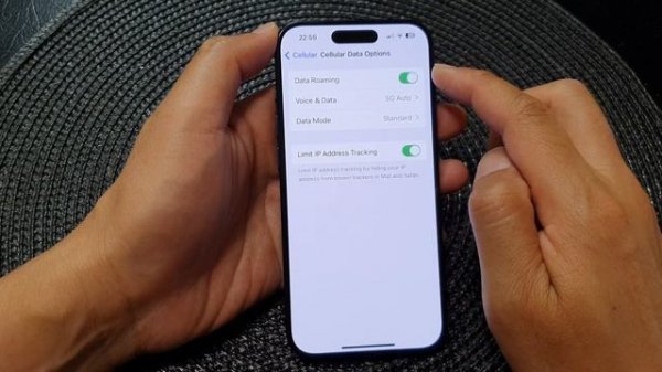 iPhone iOS 17: How to Turn On/Off Cellular Data Roaming