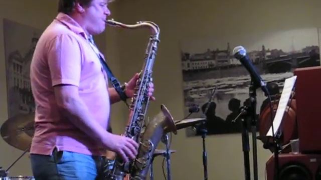 Igor Butman solos at his club in Moscow смотреть онлайн