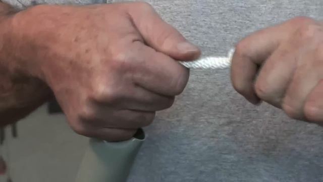 How to Put Hooks and Covers on Your Flagpole Rope смотреть онлайн